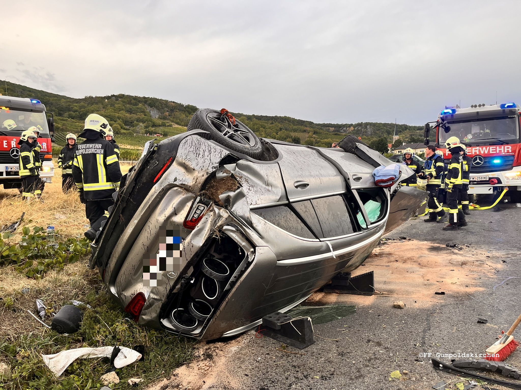 Schwerer Verkehrsunfall mit unklarer Lage